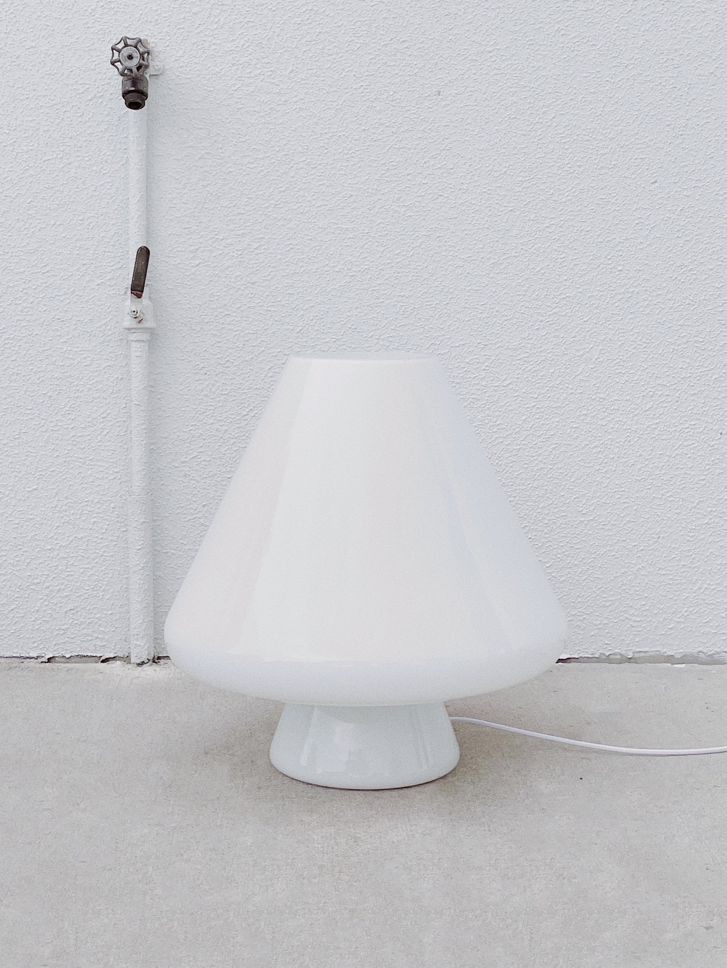 XL 1960s RES Murano Mushroom Lamp in White